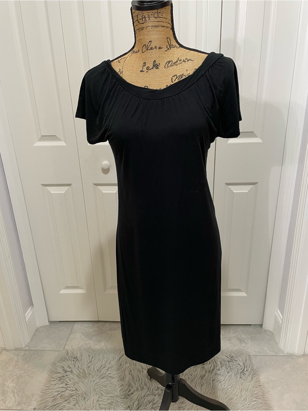Banana Republic Twist Neck Dress in Black Size Small